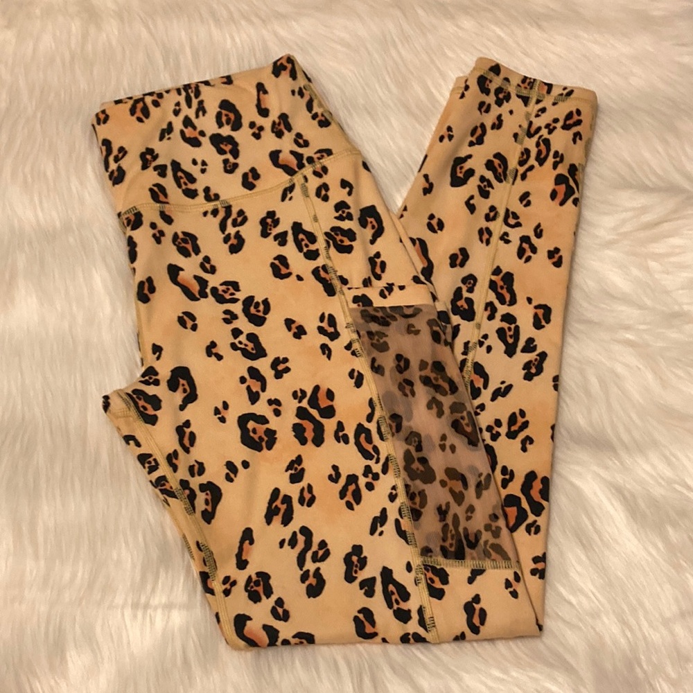 NWOT! Fabletics PowerHold animal print leggings